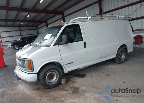 2001 Chevrolet Express z USA, uszkodzony, nr VIN 1GCFG25M011187751